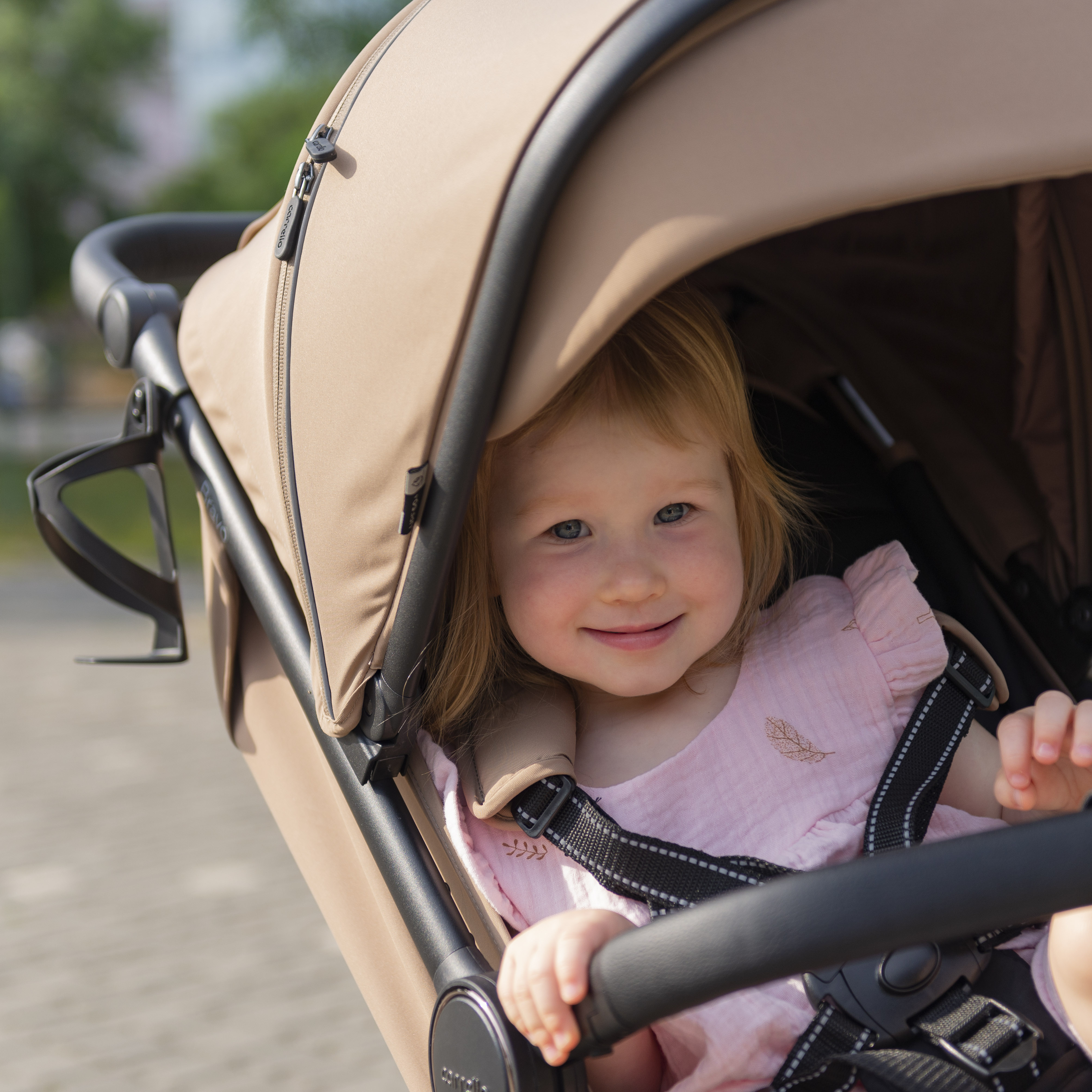 Erwachsene, Sie rügen, oder Wie Sie Ihrem Kind helfen können, durch das Spielen von 5 intelligent zu werden