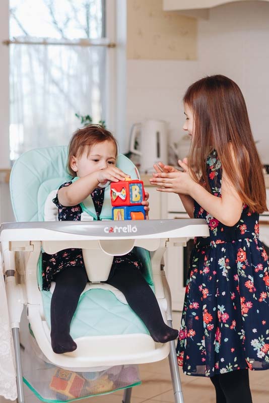 Ein Hochstuhl. Sehr schön! 3