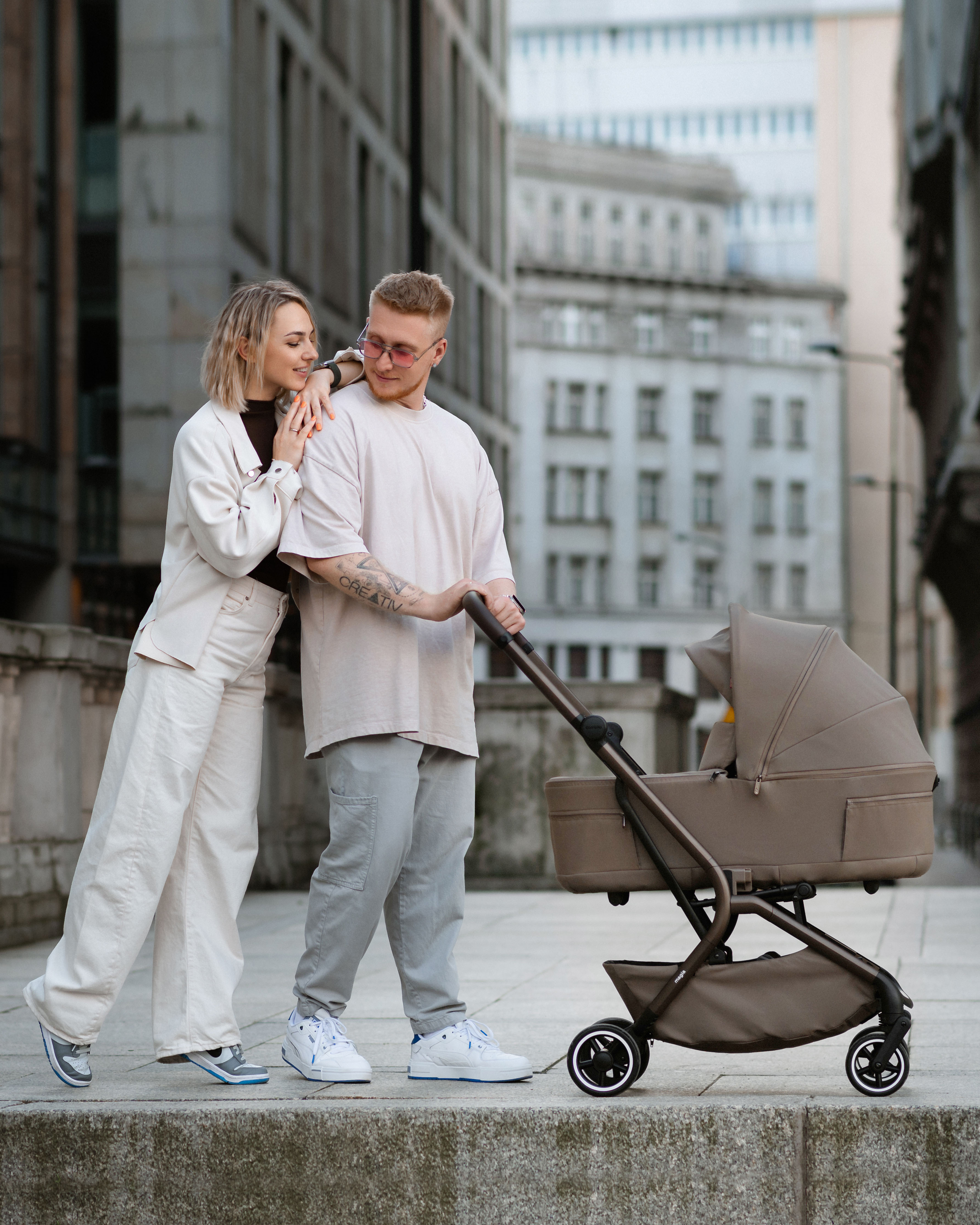 Универсальная коляска Magia 2 в 1