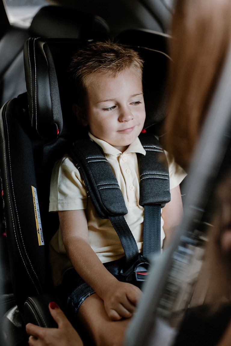 Eine Weltraumfahrt von Carrello, oder wie sich ein Kleinkind mit dem Autositz 2 anfreundet