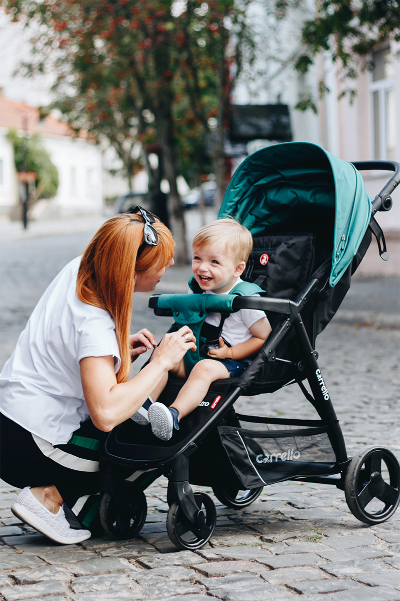 Wie man sich um Kinderwagen kümmert: Eine Lektion von Carrello 2